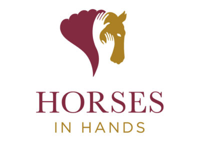 Horses in Hands I Goud